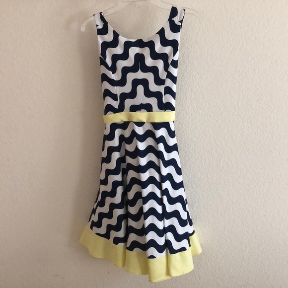 Girls Summer / Spring dress. - Picture 1 of 3